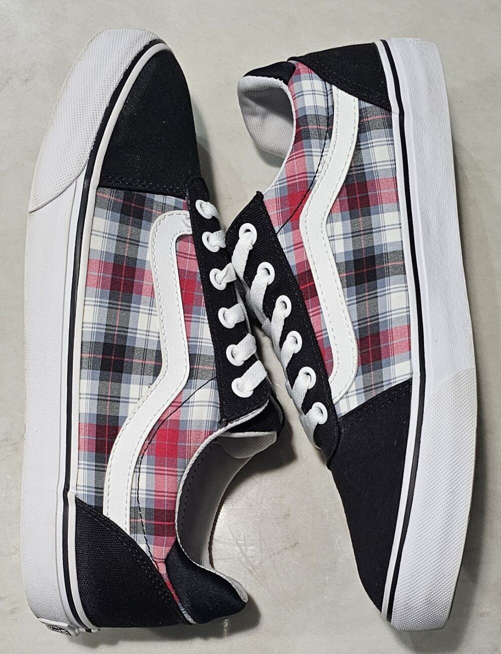 Vans Ward Low Deluxe Sneakers Women's Size 11 Black Red Plaid Canvas 721356